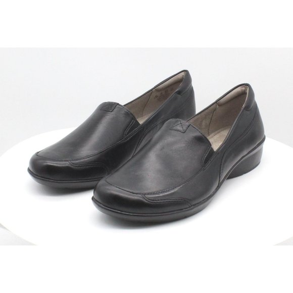 Women's Naturalizer 'Channing' Loafer - Picture 5 of 8